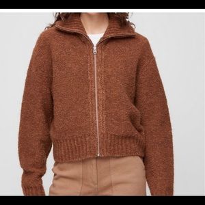 High quality zip up soft sweater